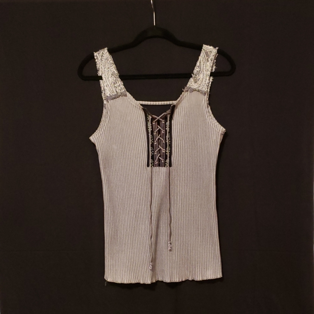 BKE Top Lace-Up Front